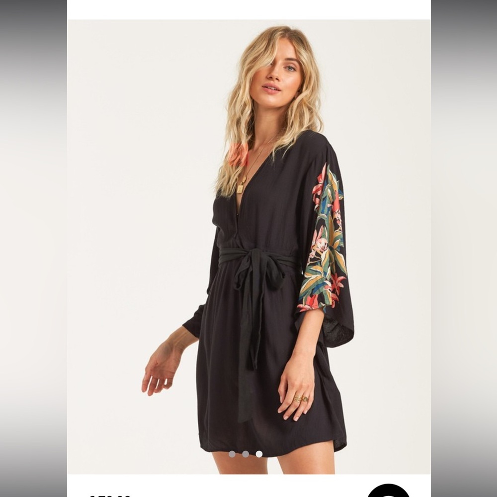Billabong wrap mini dress! New with tags ❤️